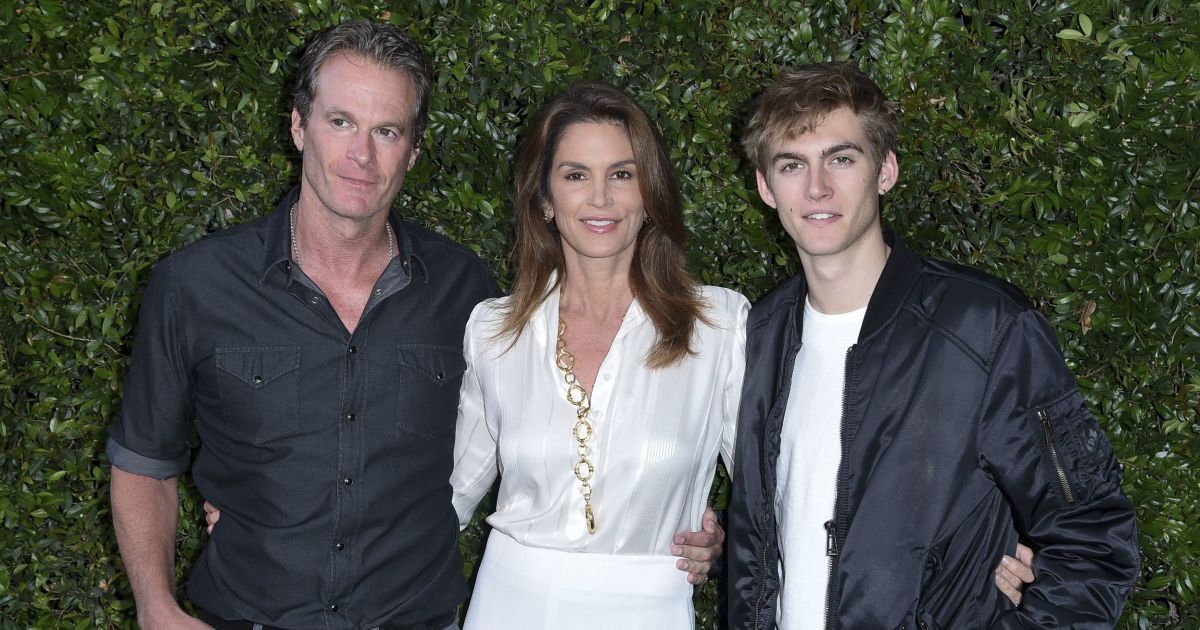 0e92f18381ed932b98e28927d153943a