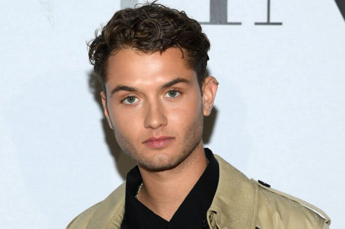 6fffc8a291326095f726a318e8a4012d_ce_683x455x0x73_1200