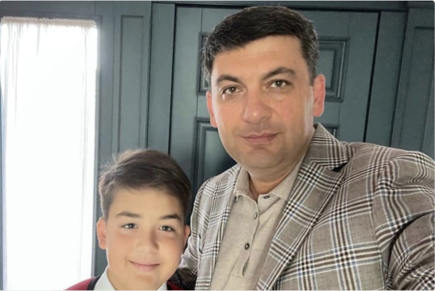 Сын Володимира Гройсмана — кто он и как выглядит, что делает ?