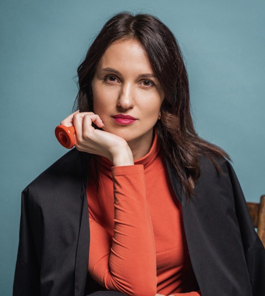 У Києві стартує освітній курс для підлітків Fashion History від мисткині Каріни Гаєвої