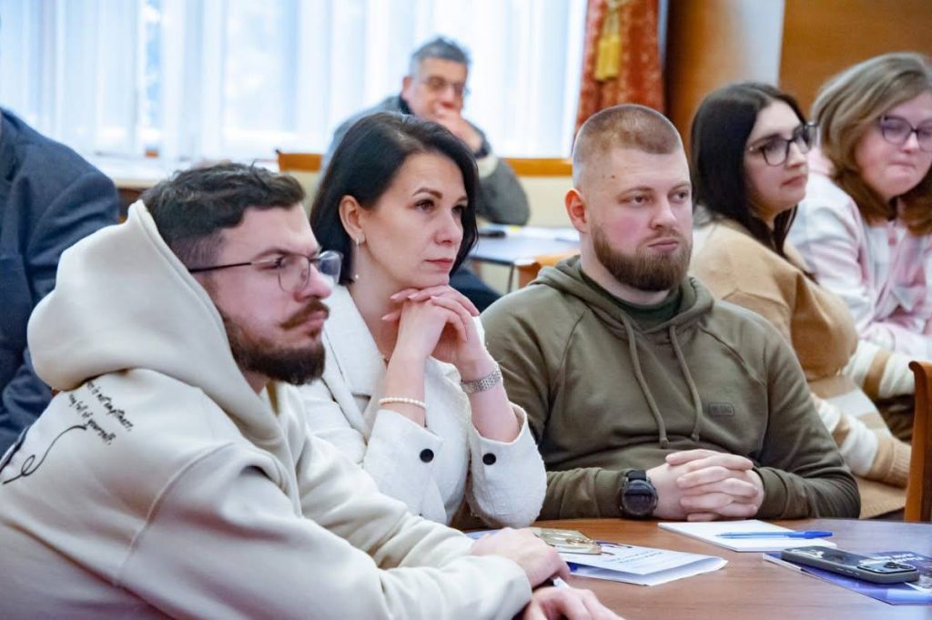 «Спочатку — знання, потім — влада»: Світлана Березіна про політичну освіту для жінок