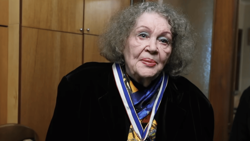 Ліна Костенко Біографія: Життя і Творчість Видатної Української Поетеси