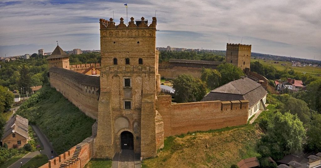 6 міст України для сімейного відпочинку, де ви ще не були, і дарма