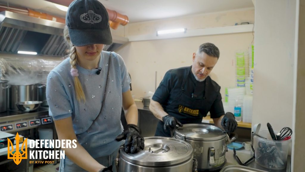 Спільна страва: «Defenders Kitchen» та історії воїнів, які звучать в окопах