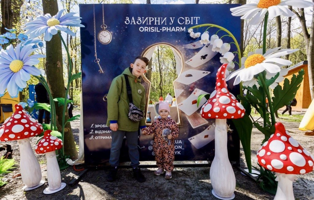 Пригоди, чаювання і трохи магії: як ми потрапили в казковий Дивосвіт від Орісіл-Фарм