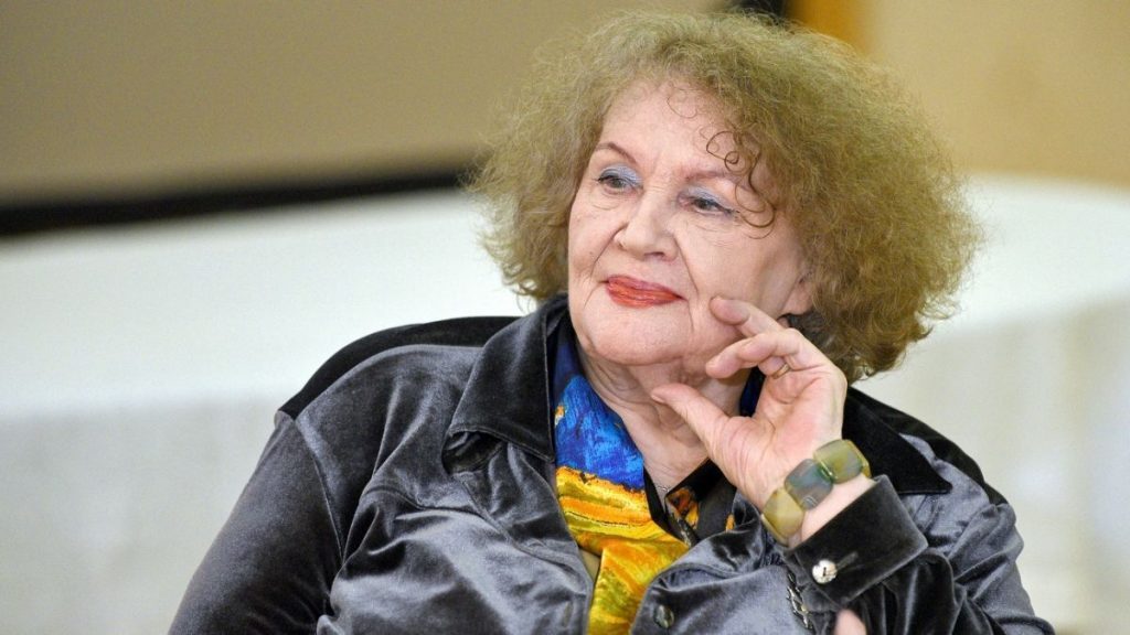 Ліна Костенко Біографія: Життя і Творчість Видатної Української Поетеси