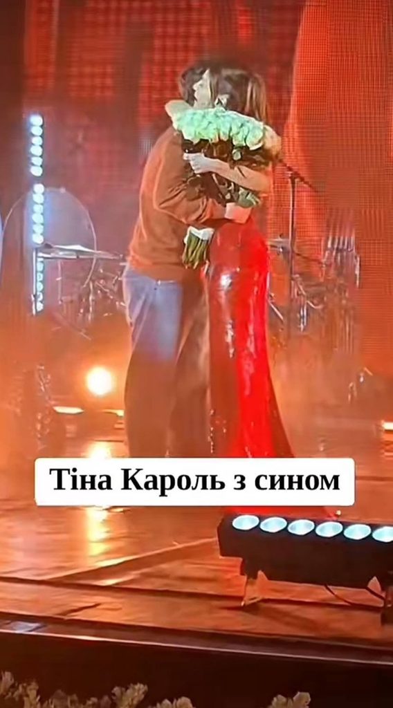 Син Тіни Кароль: подробная биография, личная жизнь и карьера