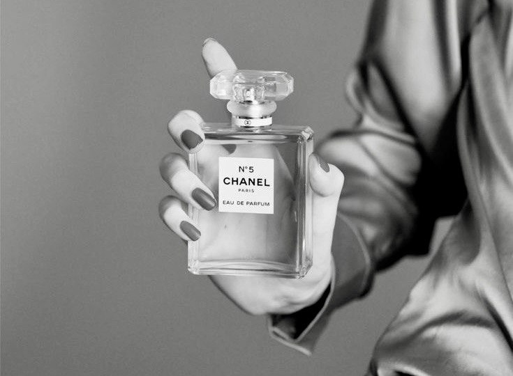 Chanel № 5 105 років потому: цікаві факти про легендарний парфум