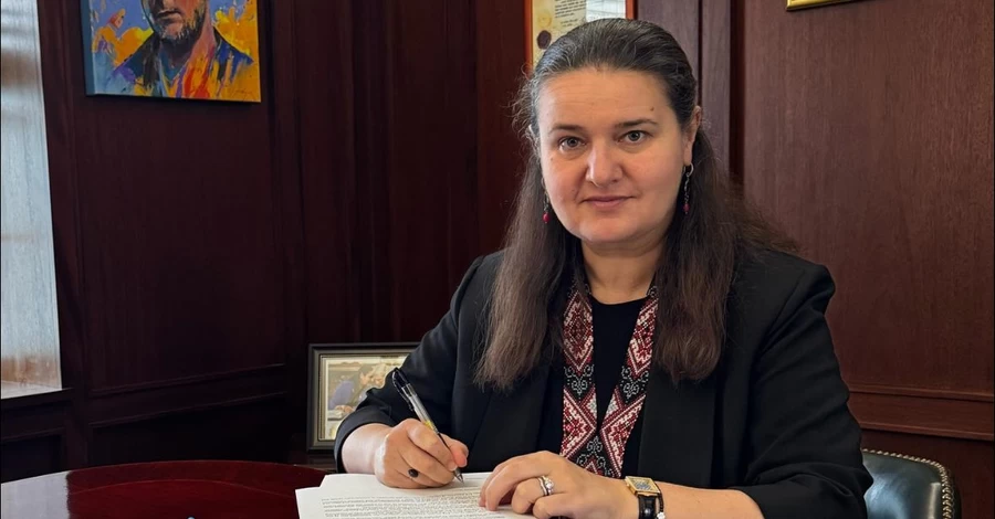Оксана Маркарова: Родители, Национальность, История и Биография
