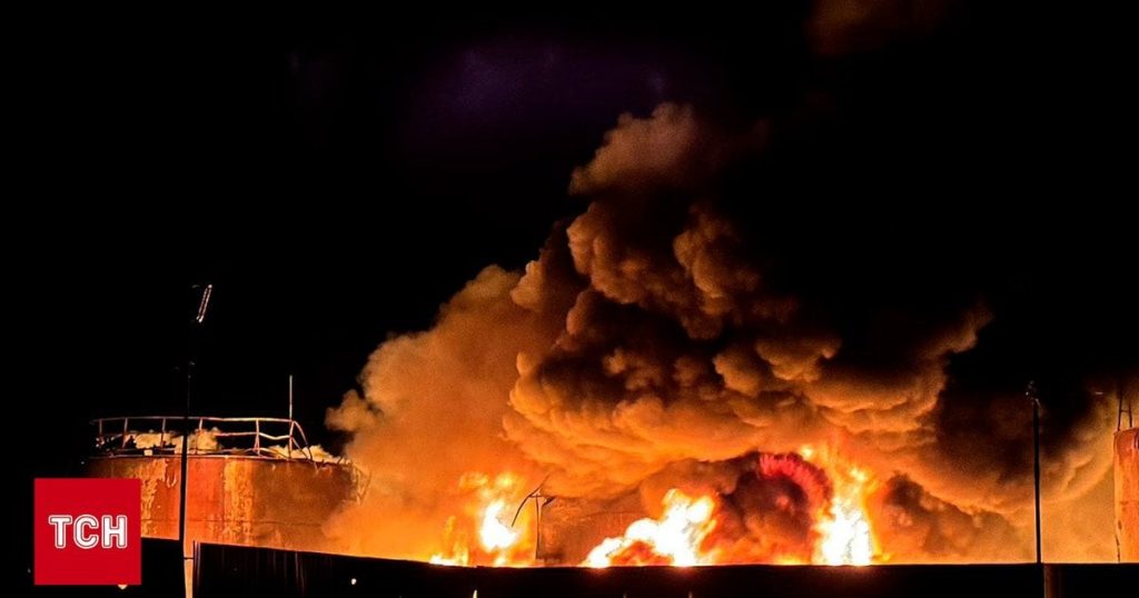 Пекельна ліквідація: на Київщині гасять гігантську пожежу після атаки РФ (фото, відео)