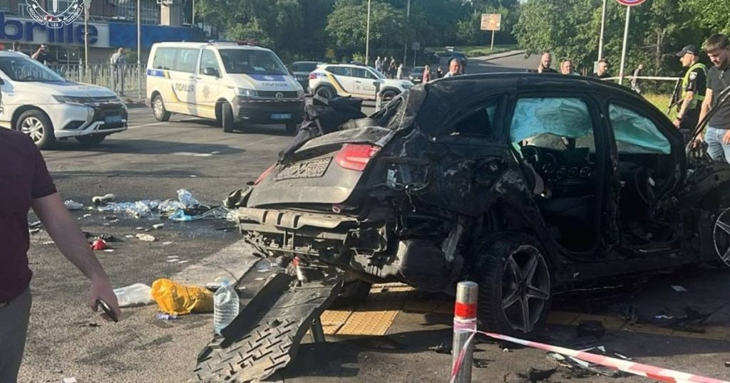 Жахлива аварія в Києві: що з водієм, який в’їхав у підземку і насмерть збив людей