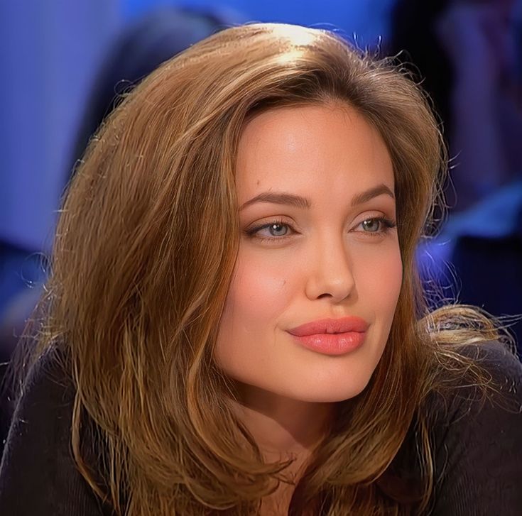 Анджелина Джоли Фигура: особенности, уход и влияние на образ