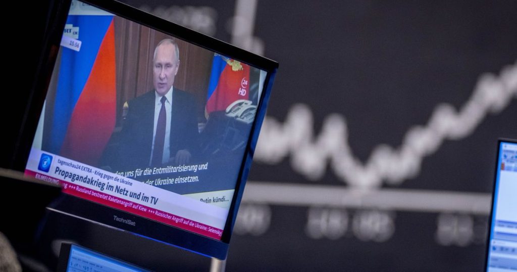 Російський бюджет тріщить, але Кремль вливає мільярди в пропаганду на Заході — Forbes