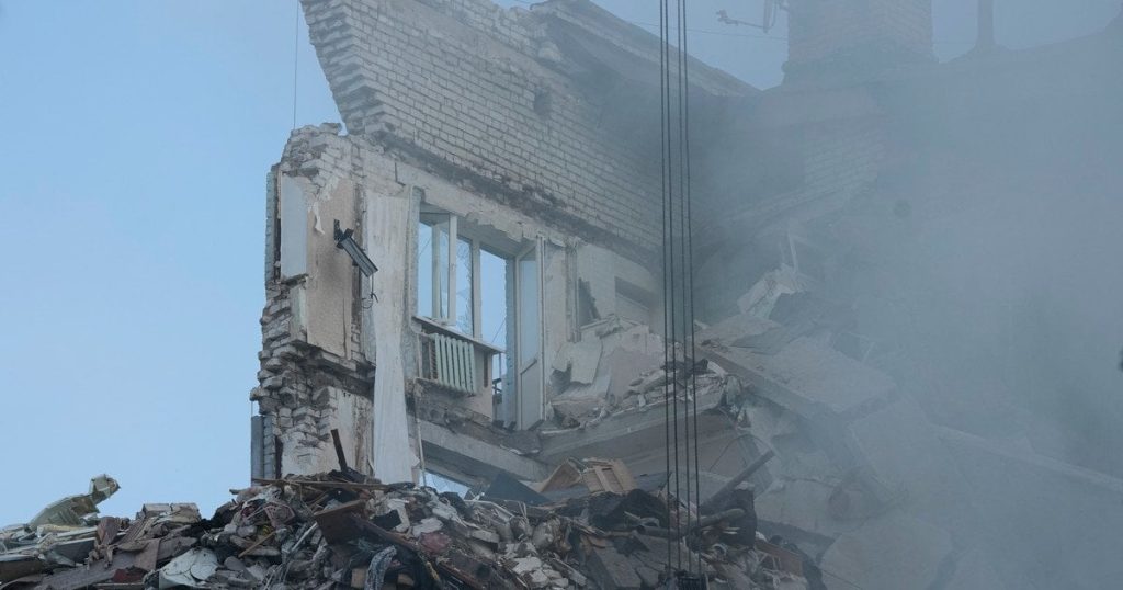 Майже 600 цілей за ніч: РФ атакувала «Цирконами», балістикою і сотнями дронів — усі деталі атаки