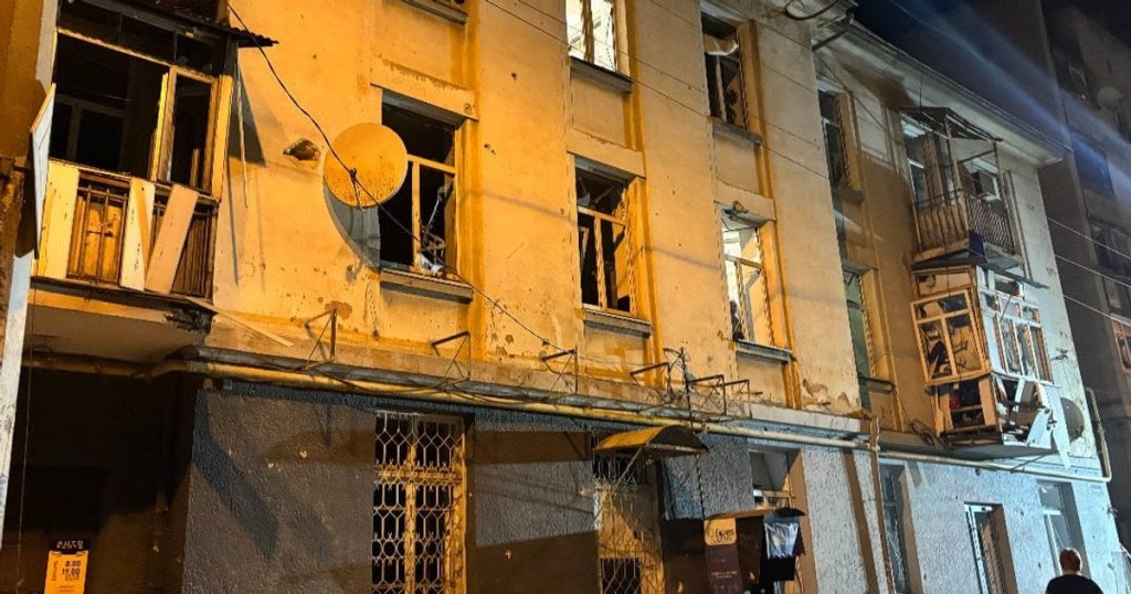 Російська ракета влучила просто в житловий будинок: загинули жителі, багато поранених (фото)
