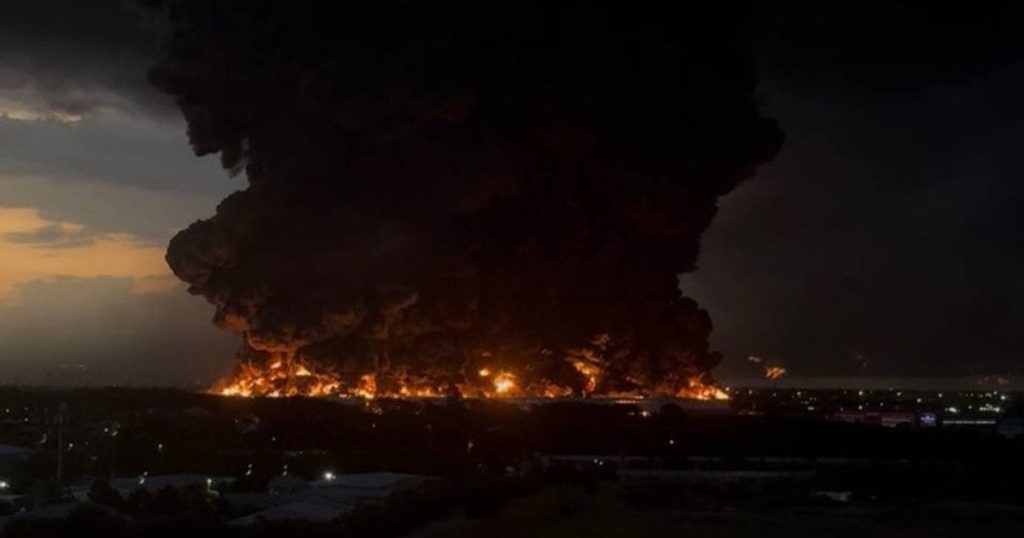 “Хочєтся, чтоб “СВО” закончілась”: росіяни розридалися після ударів по складах Wildberries (відео)
