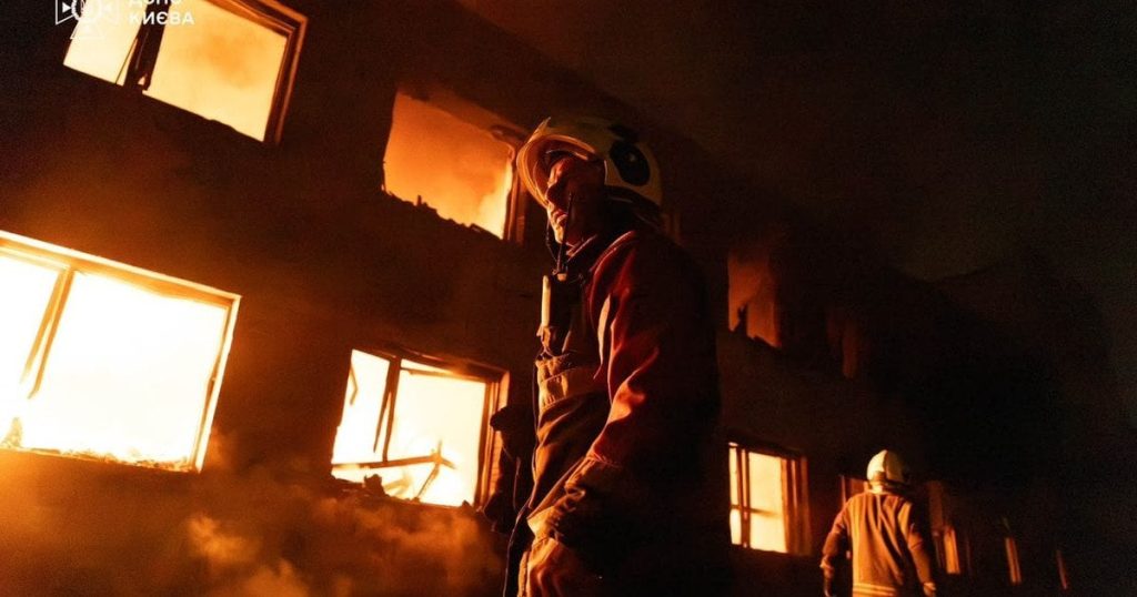 Росія вдарила балістикою по Києву: є загиблі — усі деталі про трагічні наслідки атаки (фото, відео)