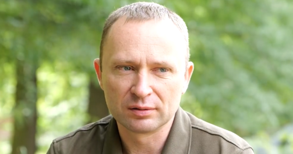 “Драпатий — не пухнастий зайчик”: військовий порівняв Сирського і нового головкома