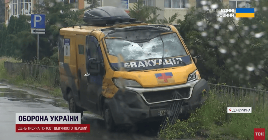 Ще одне місто України стає “кіл-зоною”: криваві обстріли, багато поранених — людей закликають негайно евакуюватись